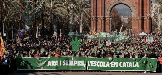 El modelo lingüístico catalán que la extrema derecha pretende destruir
